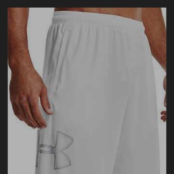 Under Armour Mens Shorts 5XL - Picture 3 of 5